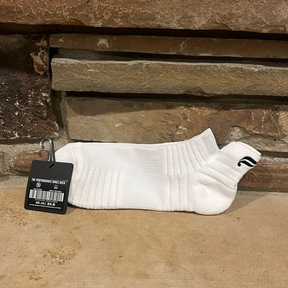 Fabletics Performance Ankle Socks Classic White Size L/XL